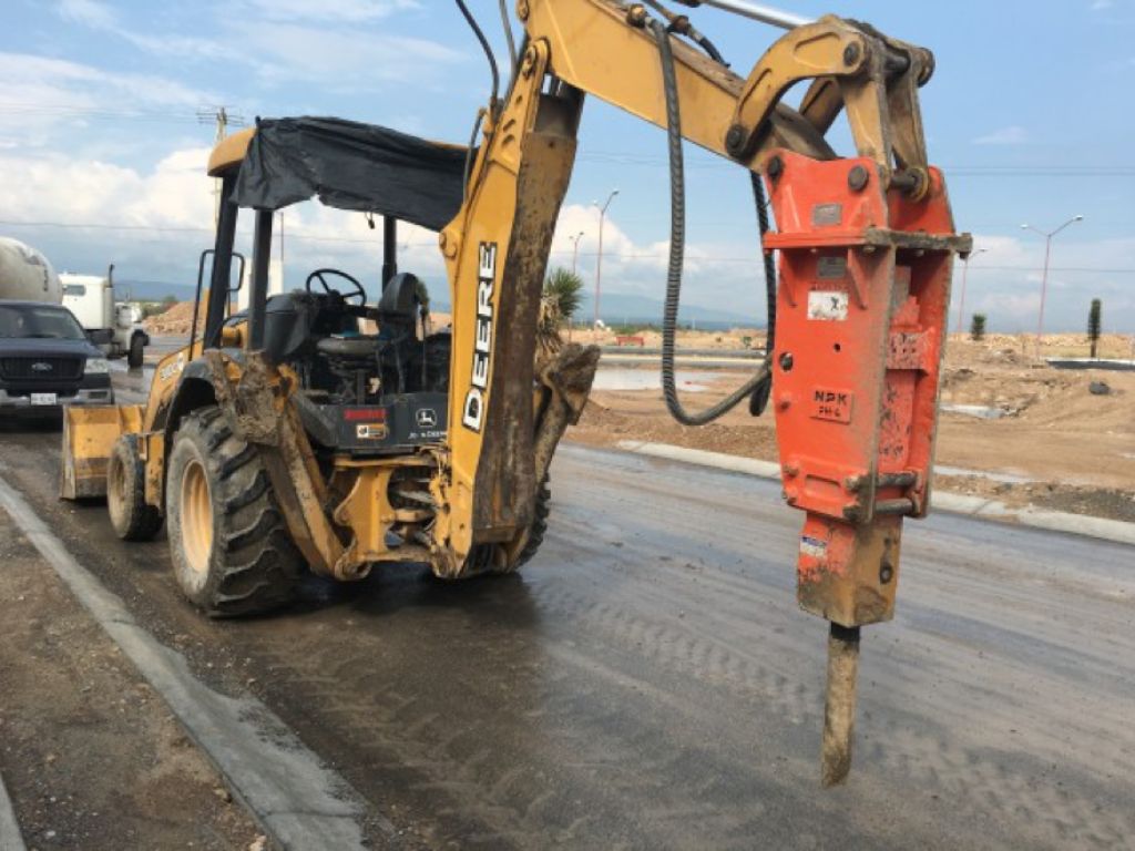 Martillos hidráulicos grandes, medianos y manuales